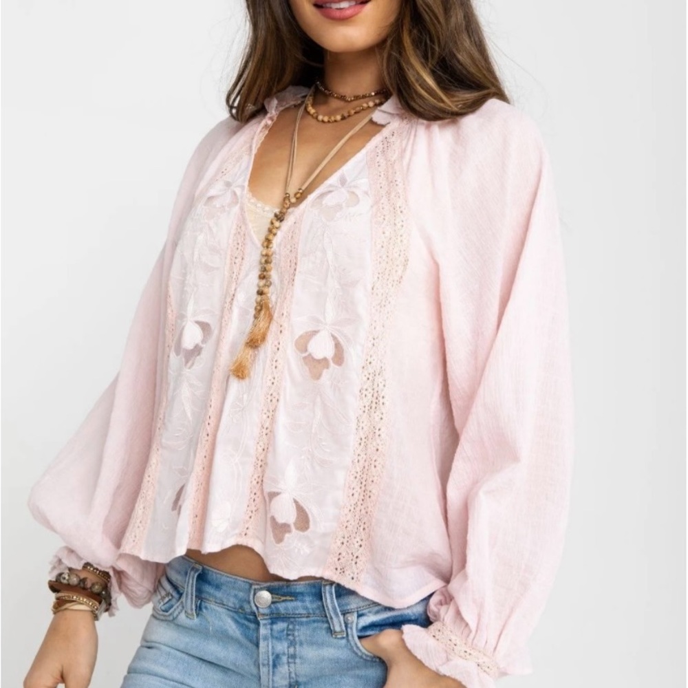 - Free People Silvan Embroidered Light Pink Floral Pullover Blouse Size